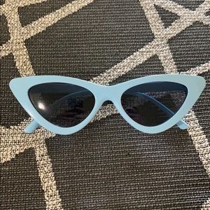 Vintage style cat eye sunglasses in baby blue NWOT